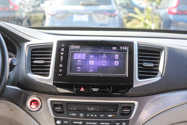 Used 2018 Honda Pilot EX-L image 18