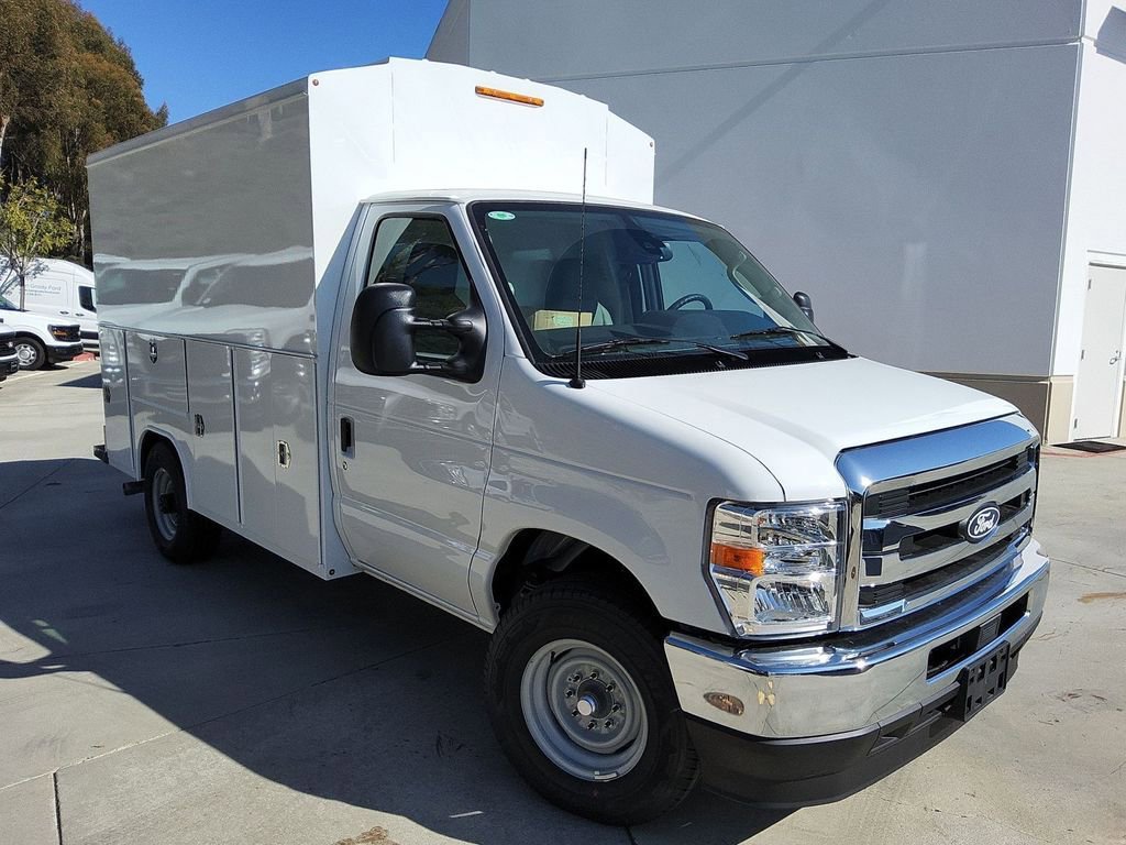 New 2026 Ford E-350 and Econoline 350 Super Duty w/ Power Equipment Group RWD image 36