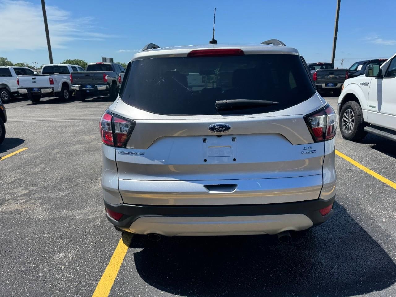 Used 2018 Ford Escape SE AWD/4WD image 5
