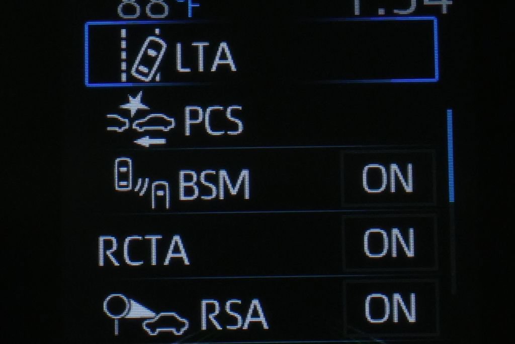 Used 2022 Toyota RAV4 SE AWD/4WD image 20