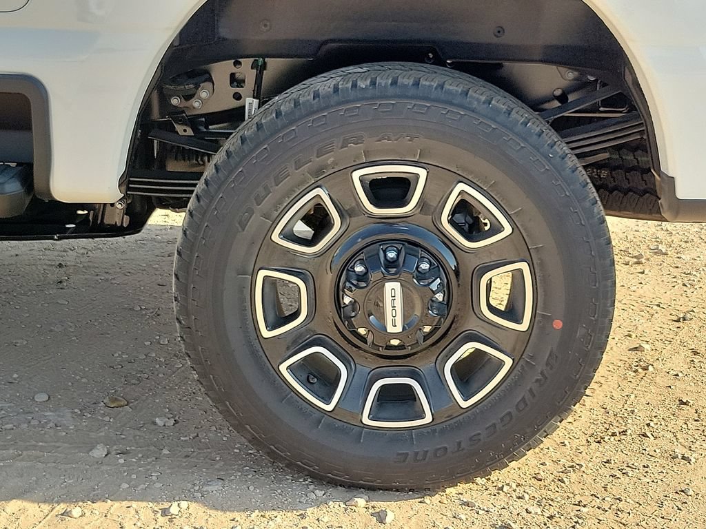 New 2026 Ford F250 Platinum AWD/4WD image 13