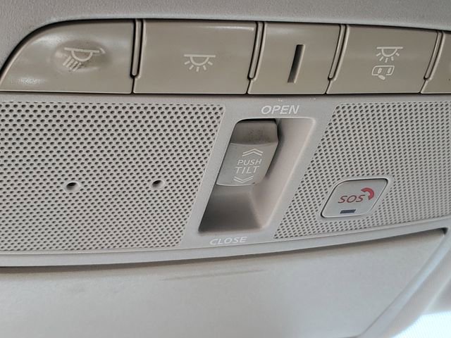 Used 2018 Nissan Murano Platinum image 24