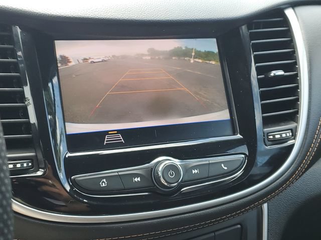Used 2020 Chevrolet Trax LT FWD image 14