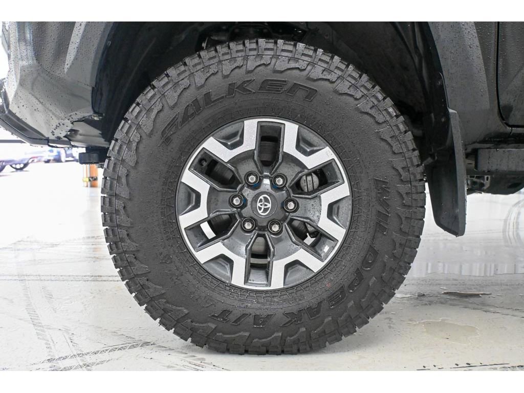 Used 2023 Toyota Tacoma TRD Off-Road image 20