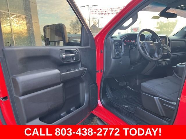 Used 2022 Chevrolet Silverado 2500 Custom w/ Custom Convenience Package image 4