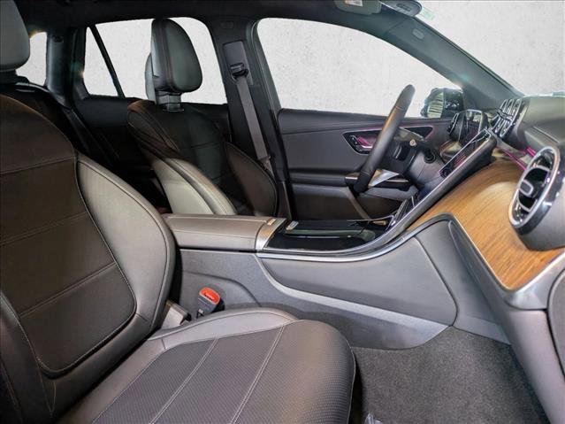 Certified 2025 Mercedes-Benz GLC 300 image 21