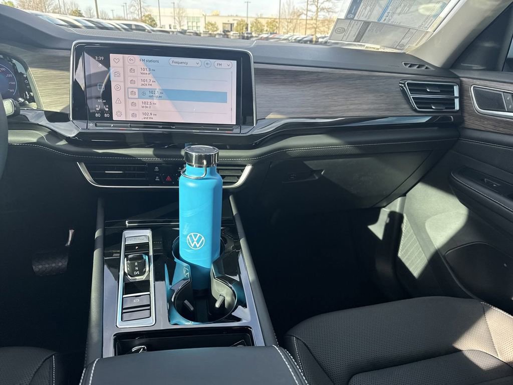 New 2025 Volkswagen Atlas SEL image 15