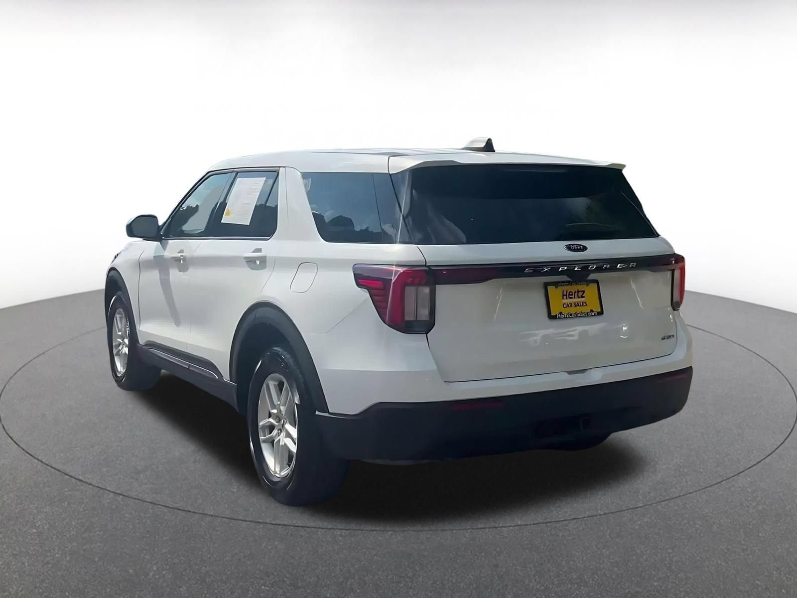 Used 2026 Ford Explorer Active AWD/4WD image 10