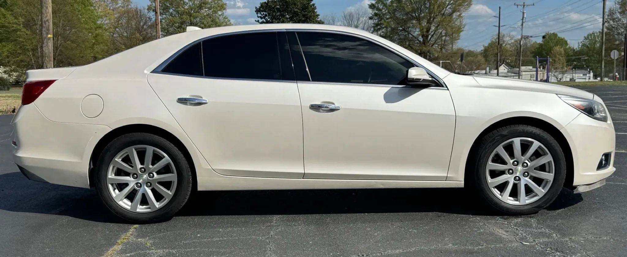 Used 2013 Chevrolet Malibu LTZ FWD image 10