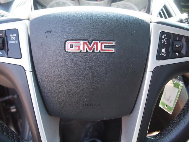 Used 2017 GMC Terrain SLE w/ Driver Alert Package I AWD/4WD image 9