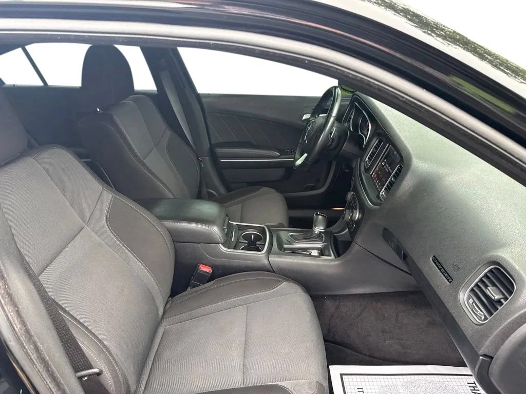Used 2018 Dodge Charger R/T RWD image 14