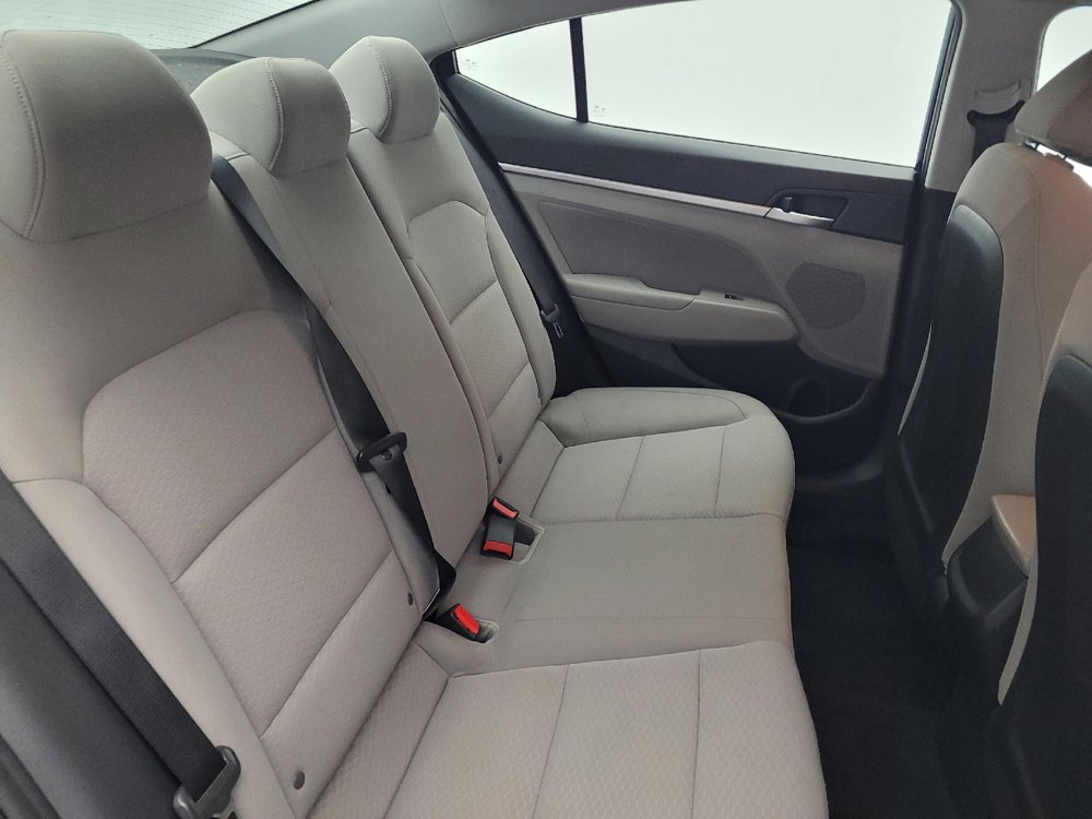Used 2020 Hyundai Elantra SEL image 19