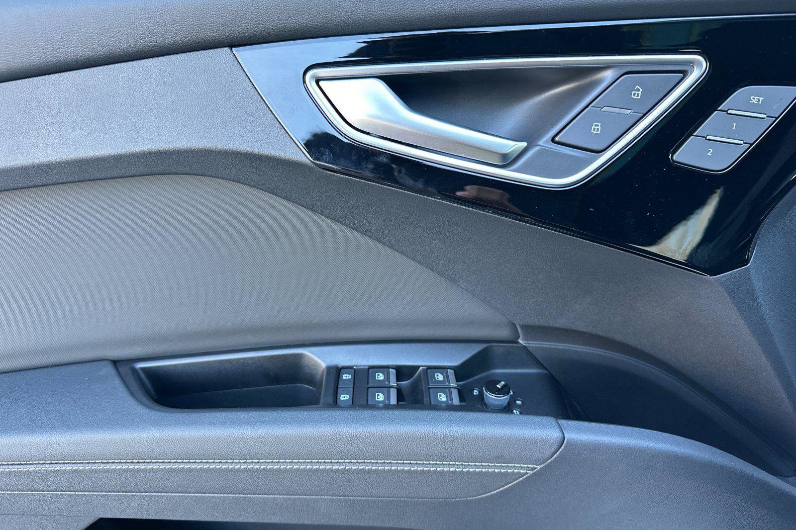 Certified 2025 Audi Q4 e-tron Premium Plus w/ Premium Plus image 11