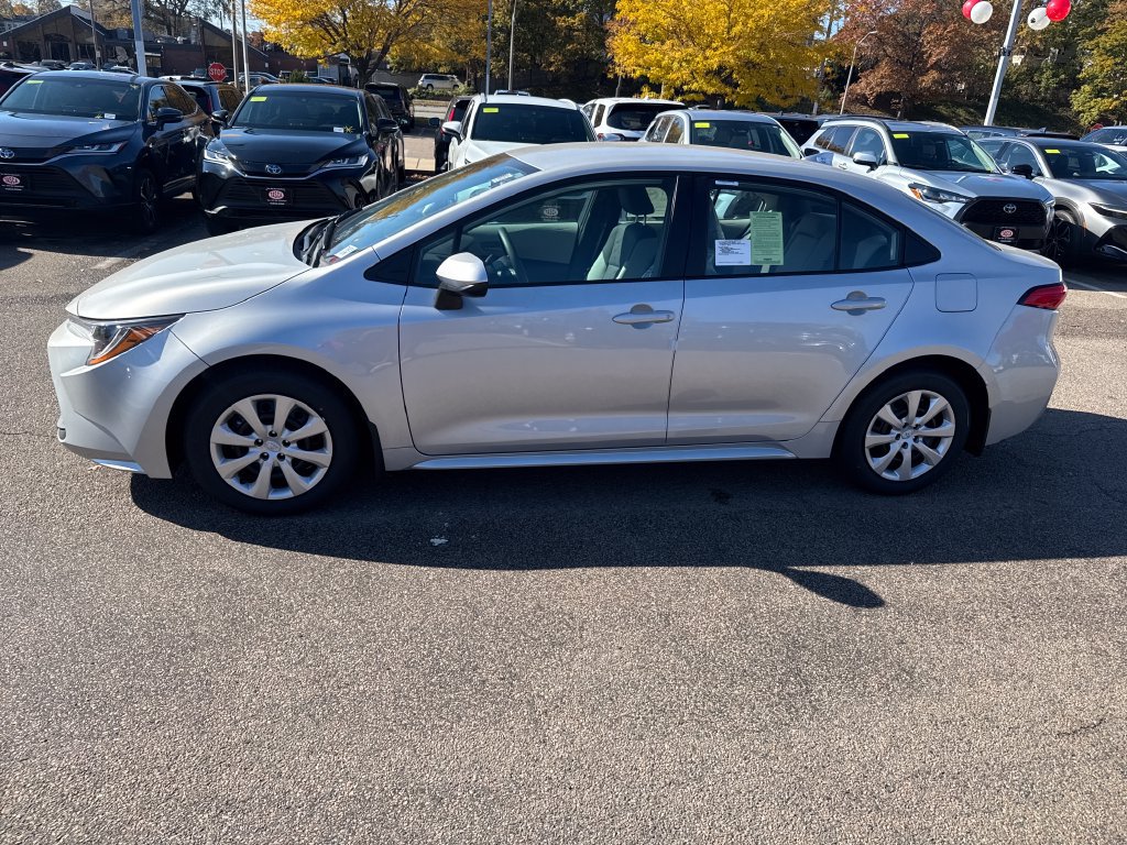New 2027 Toyota Corolla LE FWD image 4