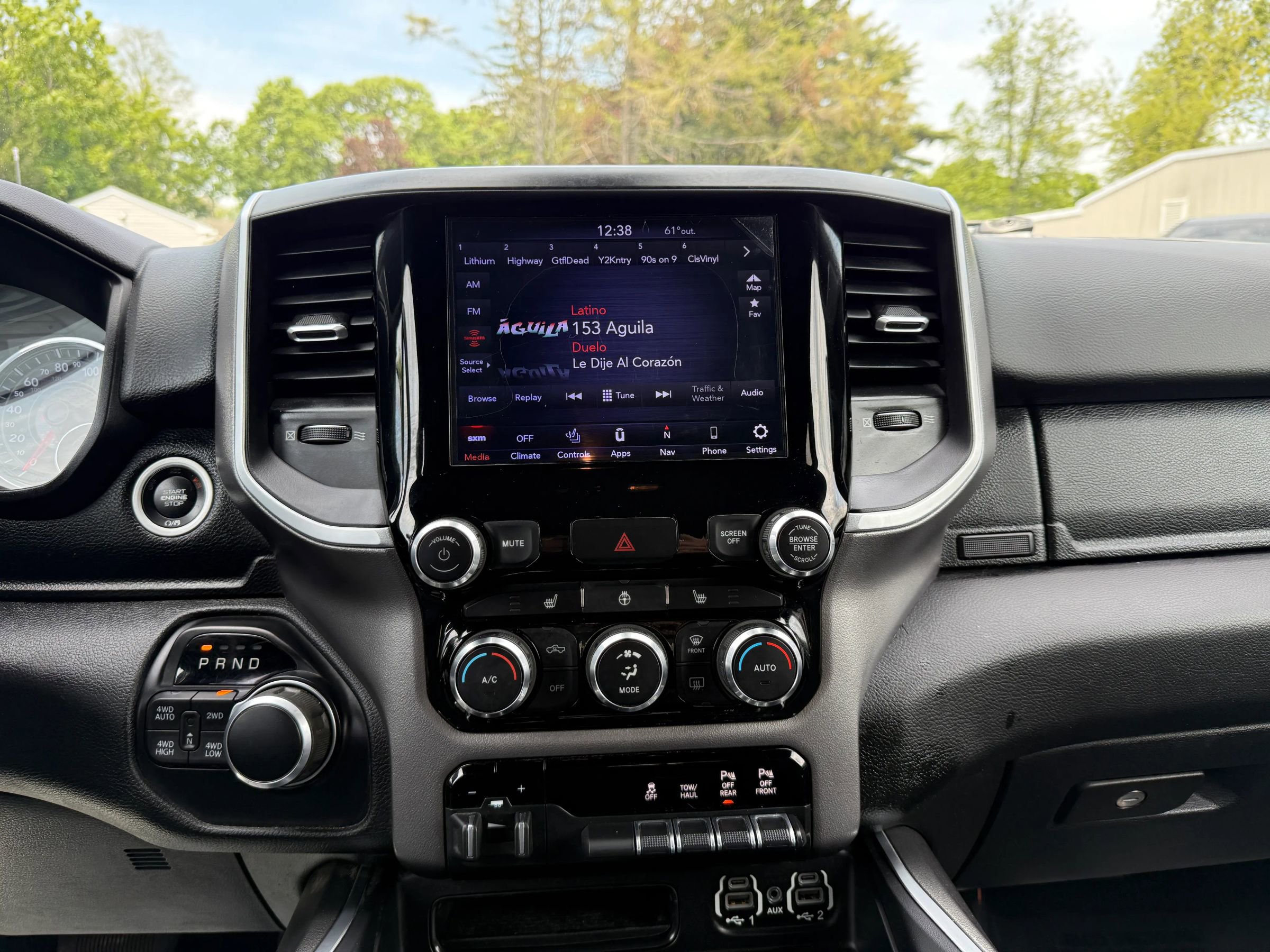 Used 2020 RAM 1500 Big Horn AWD/4WD image 16