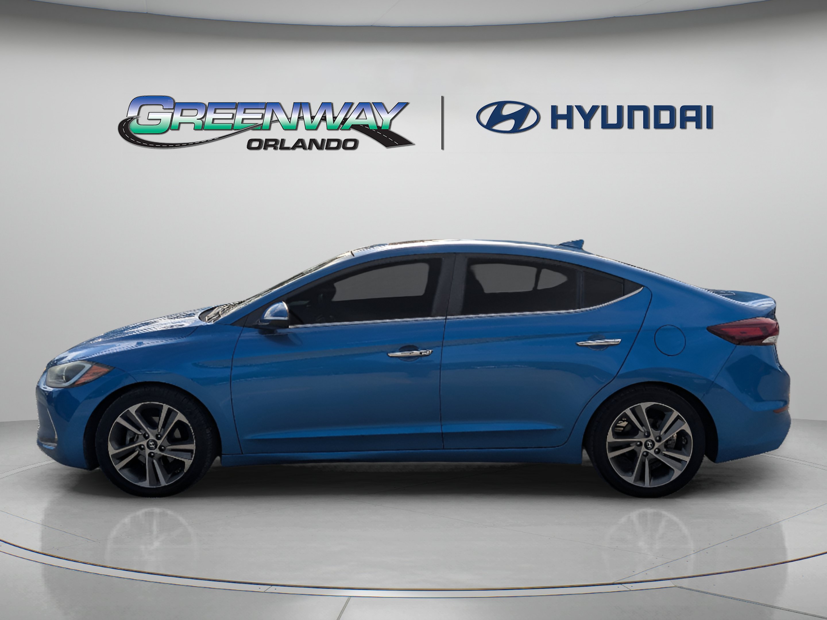 Used 2017 Hyundai Elantra Limited w/ Limited Tech Package 04 FWD image 5