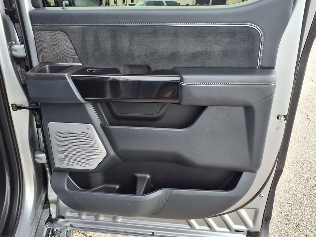 Used 2023 Ford F150 Lightning Platinum AWD/4WD image 16