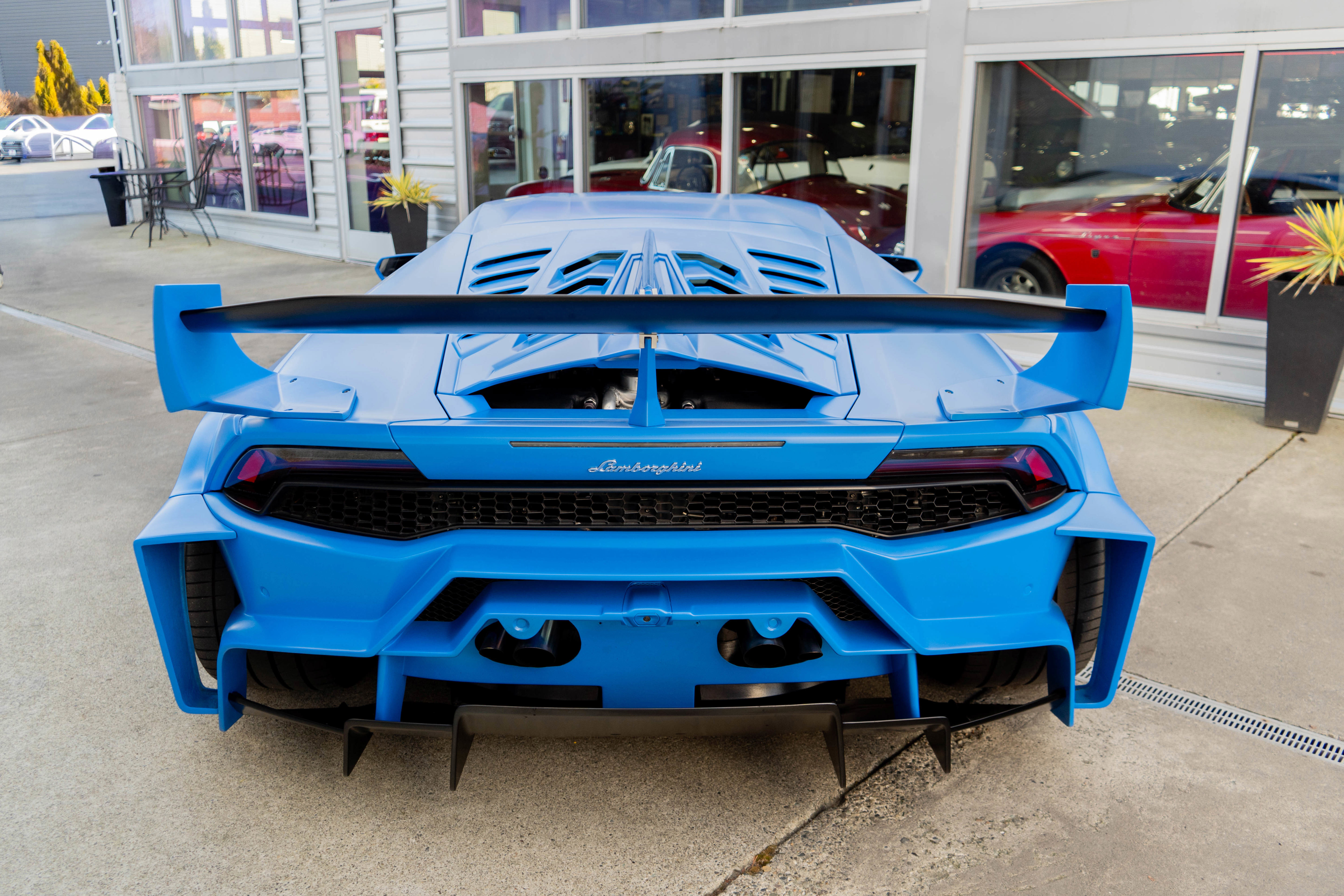 Used 2016 Lamborghini Huracan LP 580-2 RWD image 9