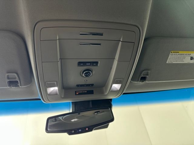 Used 2018 Chevrolet Suburban LT image 24