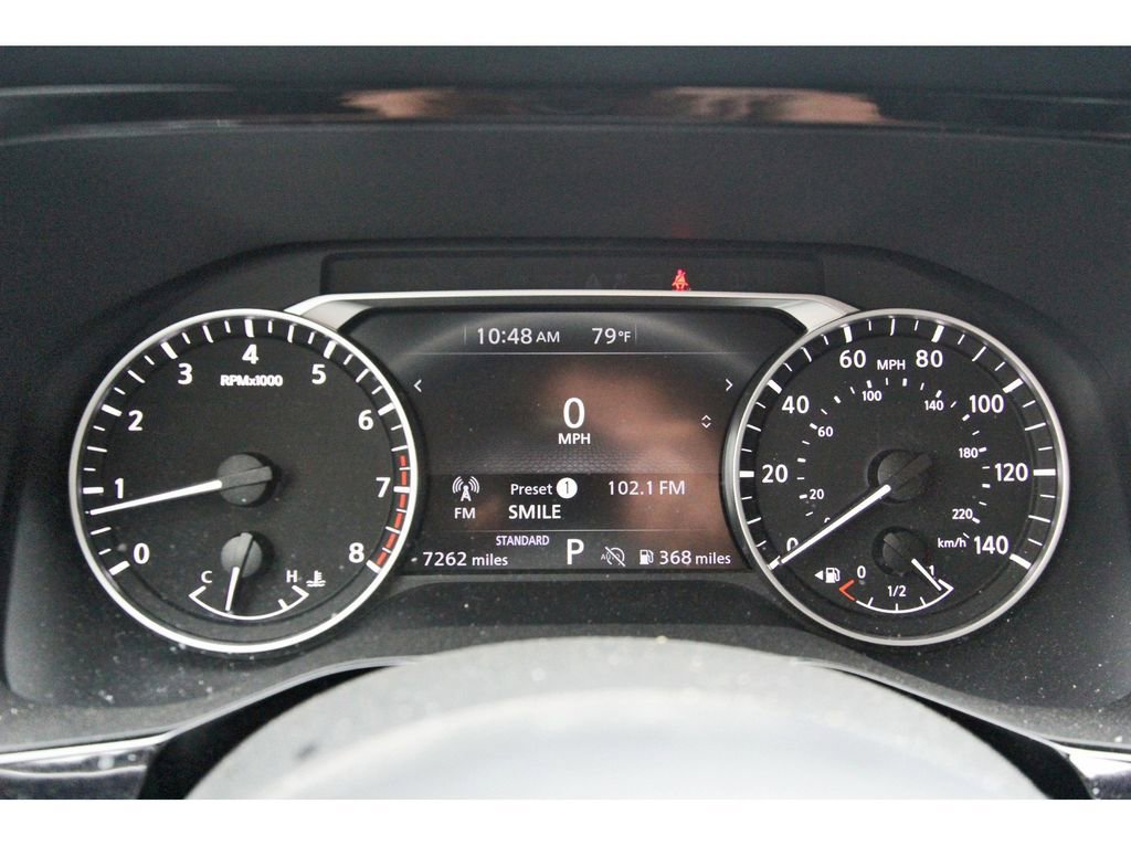 Used 2025 Nissan Pathfinder SV FWD image 10