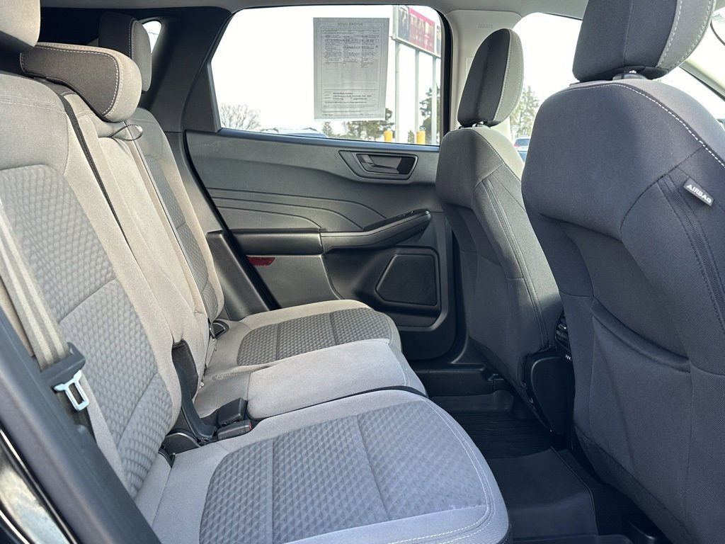 Used 2022 Ford Escape SE w/ Convenience Package image 16