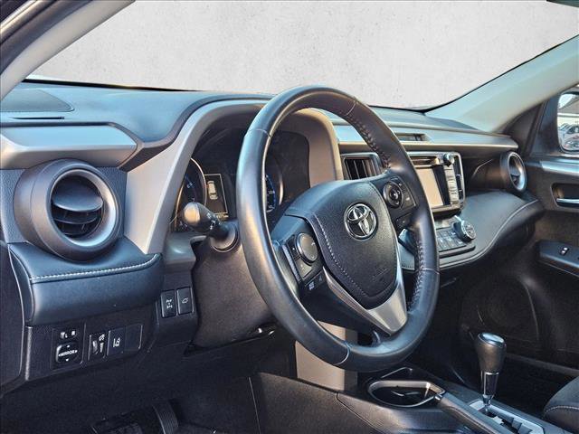 Used 2018 Toyota RAV4 XLE image 10