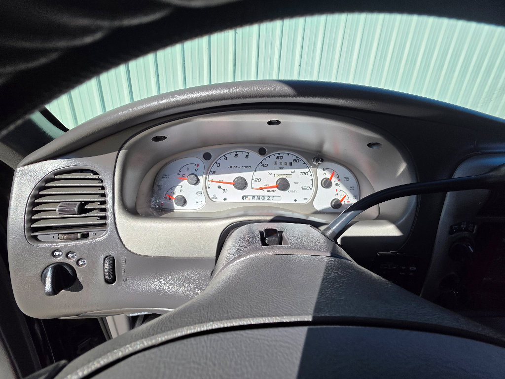 Used 2001 Ford Explorer Sport Trac 4x4 image 11