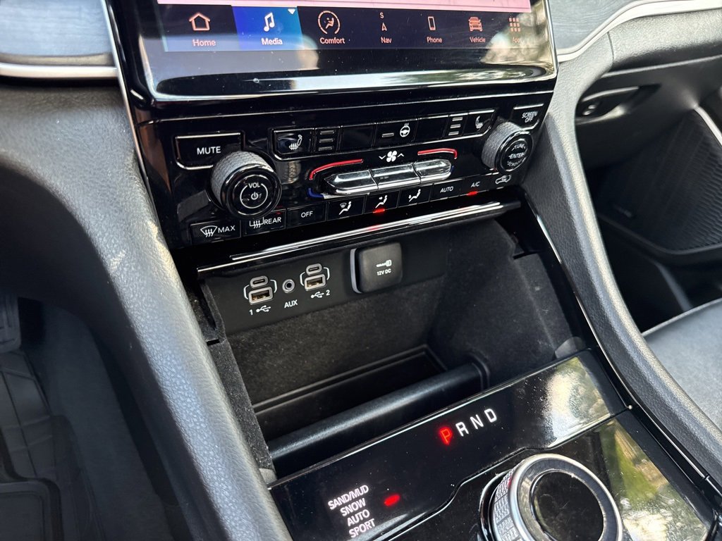 Used 2022 Jeep Grand Cherokee L Limited image 19
