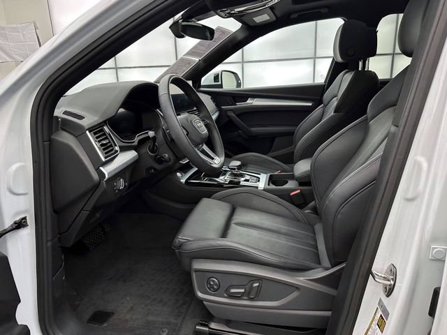 Used 2025 Audi Q5 2.0T Premium Plus w/ Premium Plus Package AWD/4WD image 12