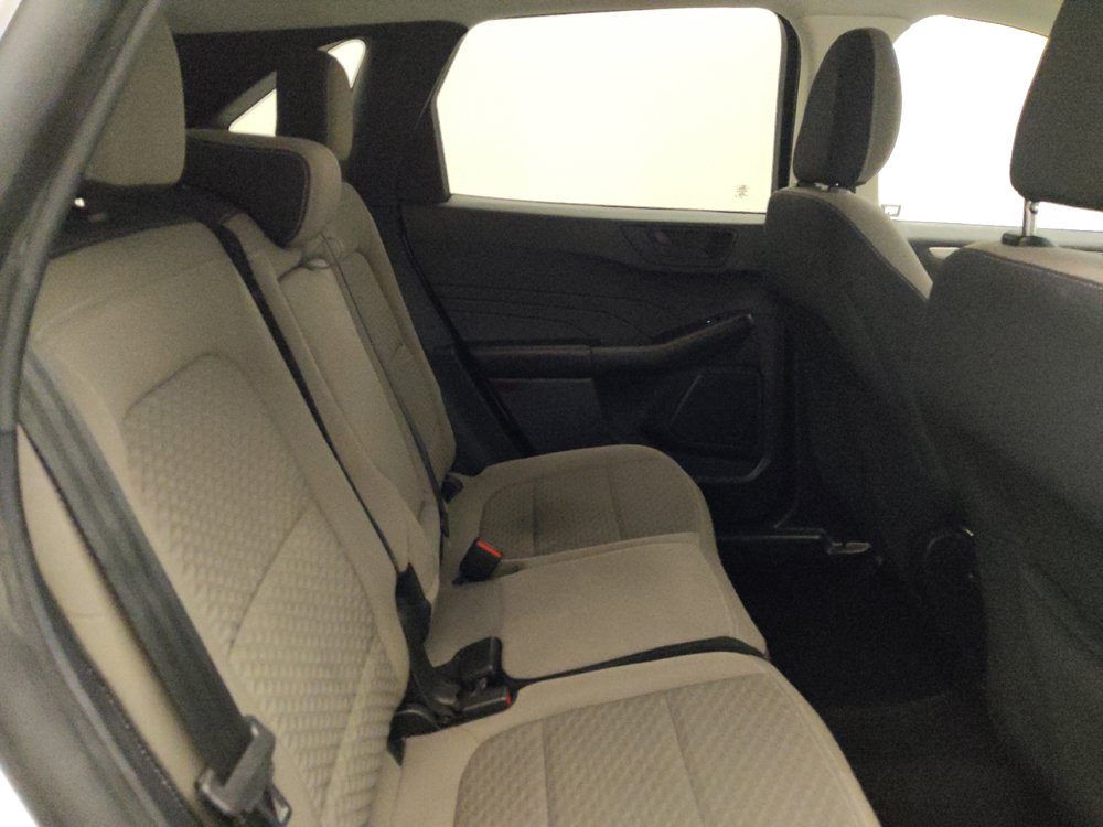 Used 2022 Ford Escape SE w/ SE Sport Appearance Package FWD image 19
