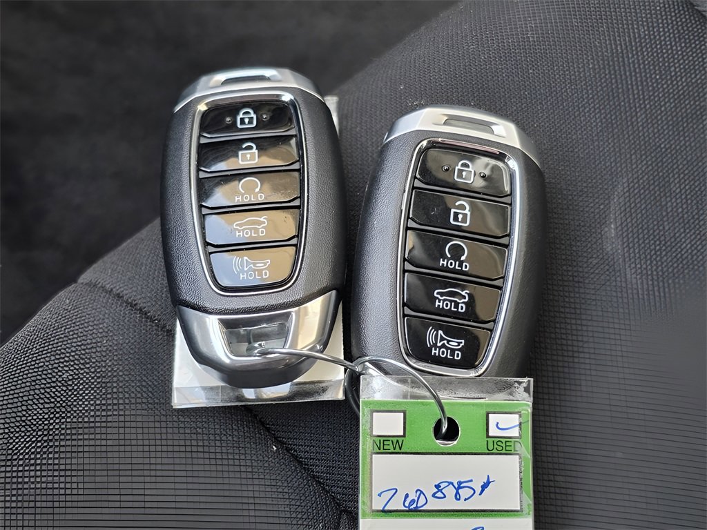 Used 2023 Hyundai Elantra SEL image 36