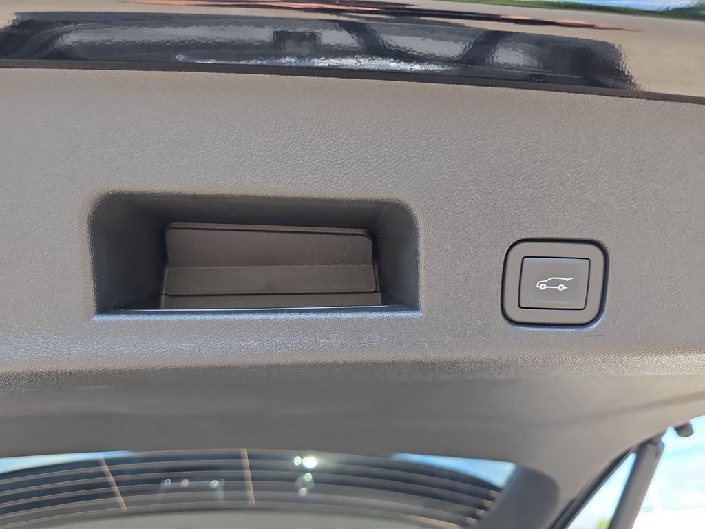New 2027 GMC Acadia Elevation w/ Black Edition AWD/4WD image 14