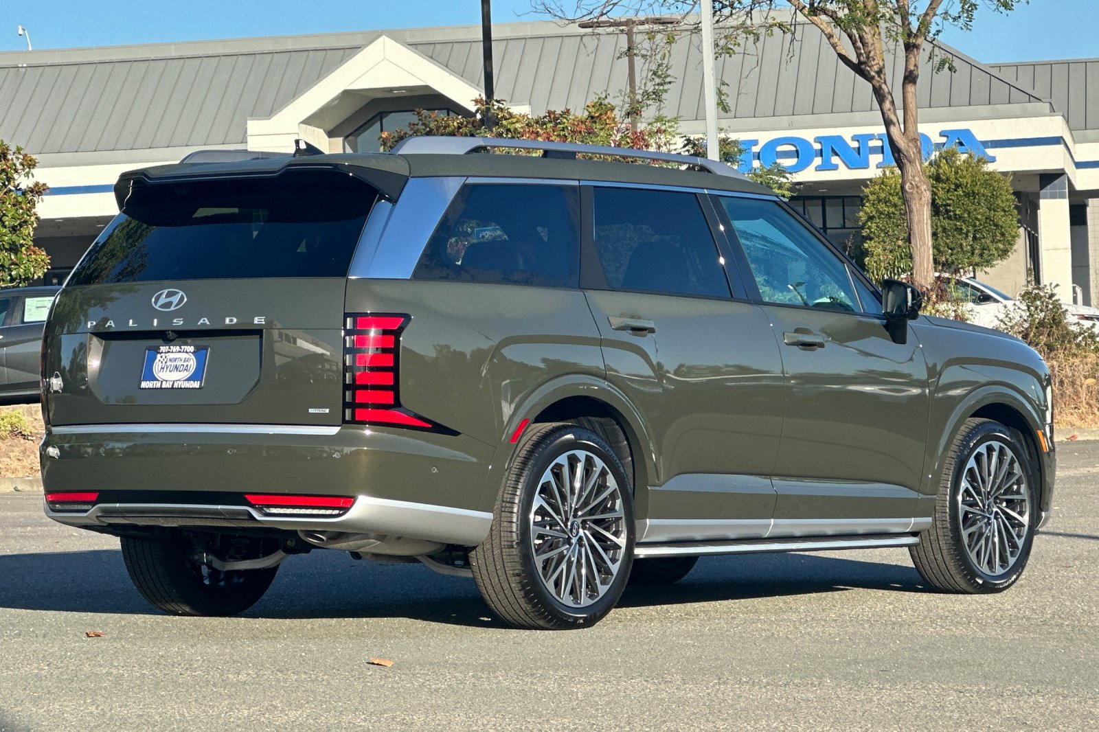 New 2026 Hyundai Palisade Calligraphy AWD/4WD image 4