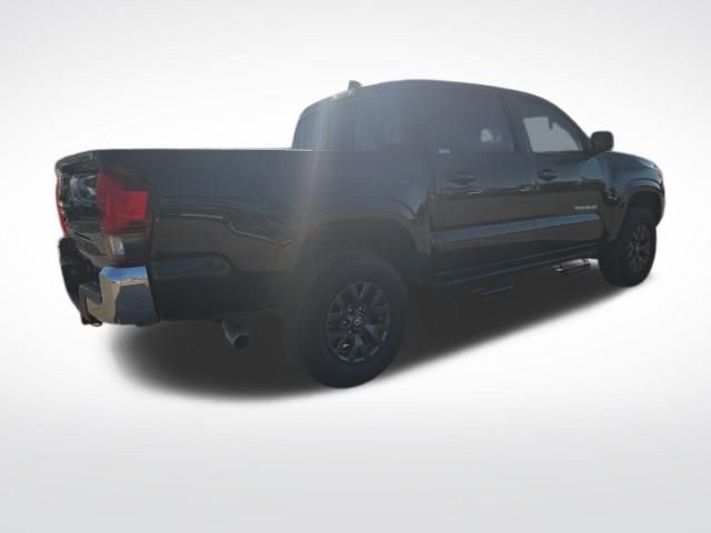 Used 2021 Toyota Tacoma SR5 image 3