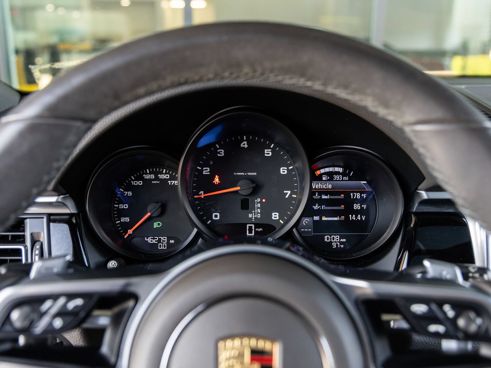 Certified 2021 Porsche Macan AWD/4WD image 23