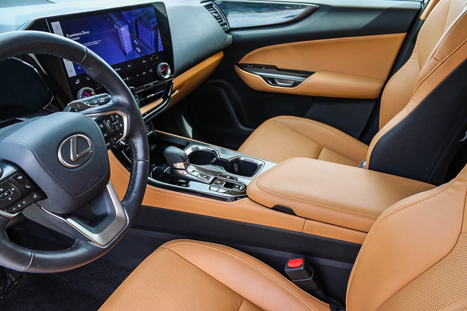 Used 2024 Lexus NX 350h AWD w/ Vision Package image 18