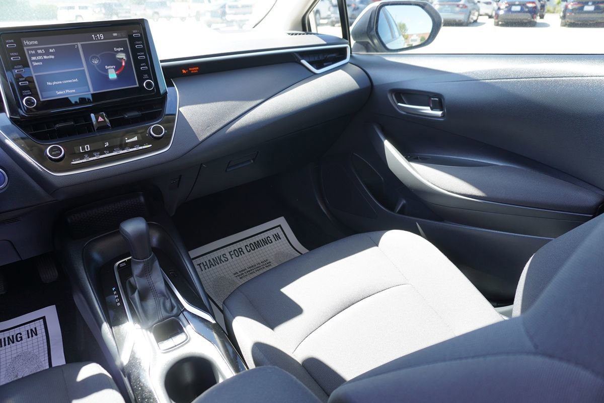 Used 2020 Toyota Corolla LE w/ Carpet Mat Package (TMS) FWD image 21