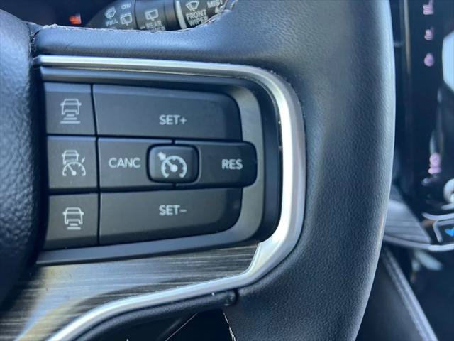 Certified 2024 Jeep Wagoneer L Series III w/ Flexible Seating Group AWD/4WD image 11
