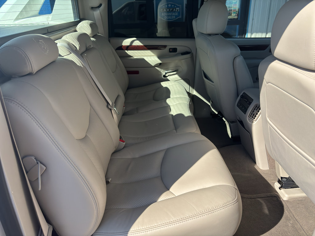 Used 2005 Cadillac Escalade EXT AWD/4WD image 12