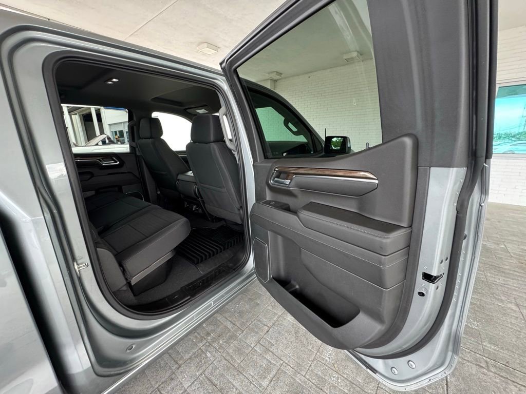 Used 2023 Chevrolet Silverado 1500 LT w/ Z71 Off-Road Package image 23