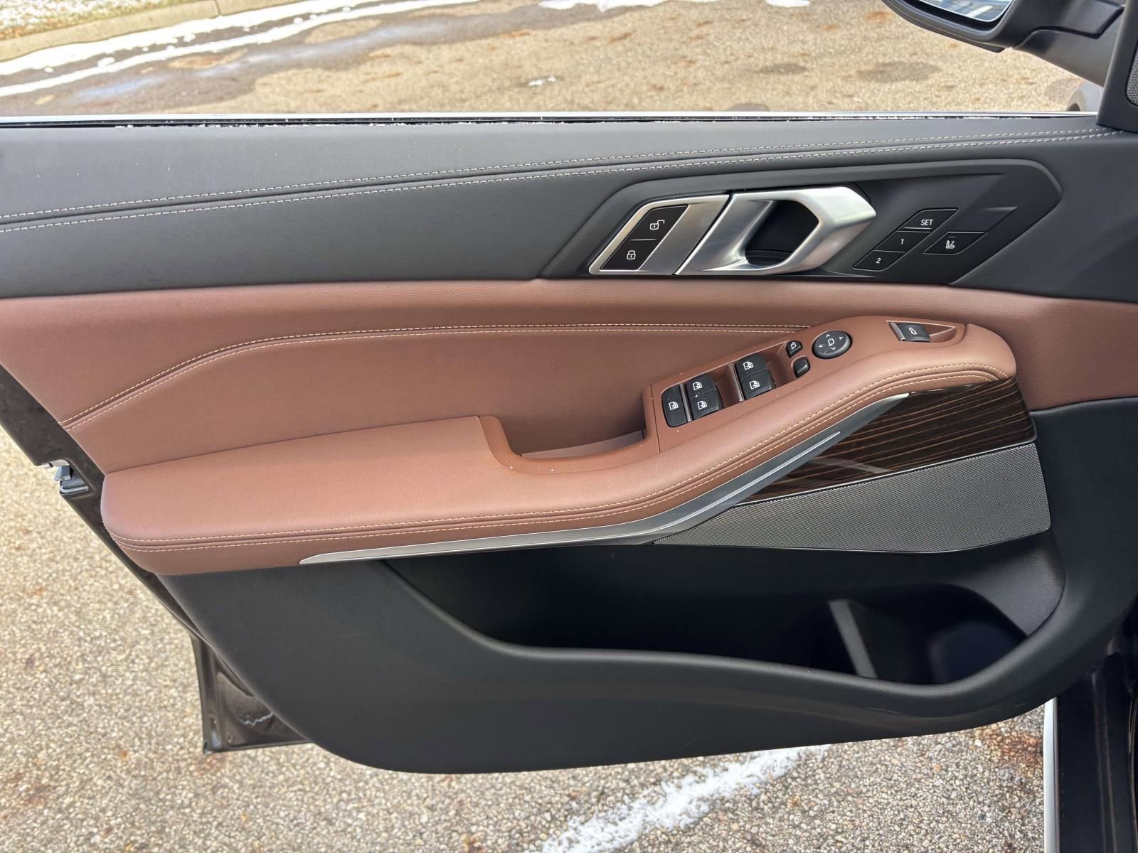 New 2026 BMW X5 xDrive40i w/ Climate Comfort Package image 11