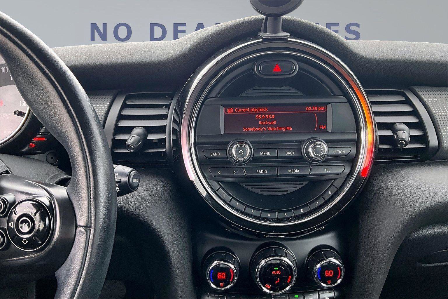 Used 2015 MINI Cooper 2-Door Hardtop FWD image 9