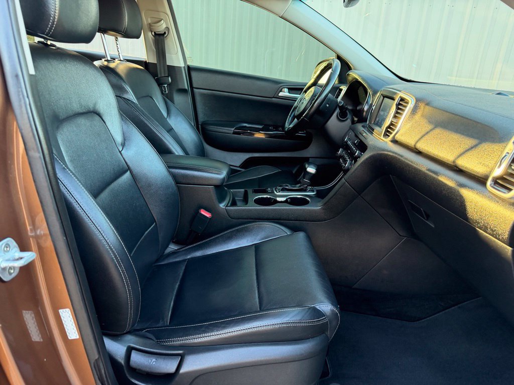 Used 2019 Kia Sportage EX w/ EX Premium Package AWD/4WD image 9