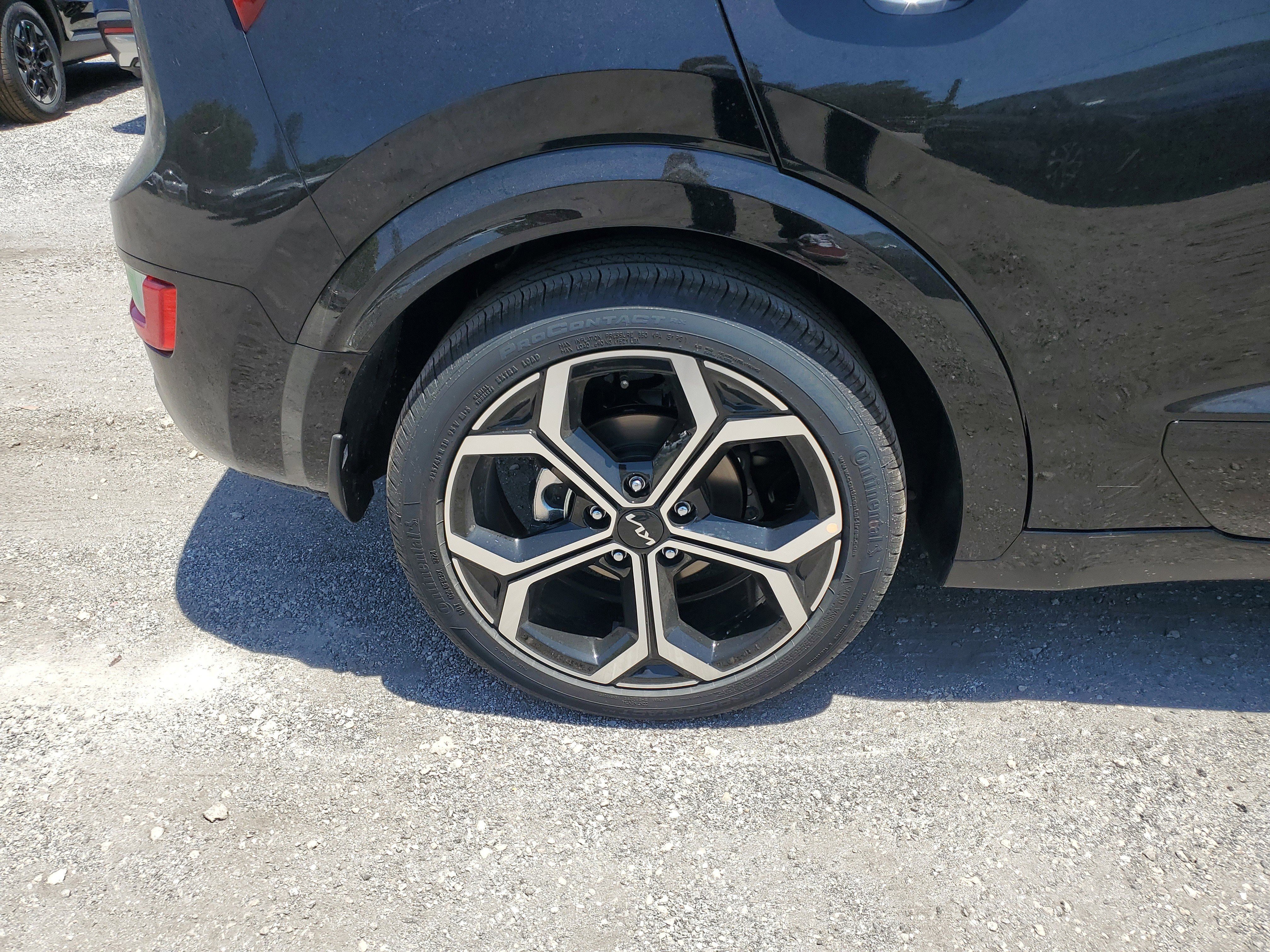 New 2025 Kia Niro EX Touring image 7