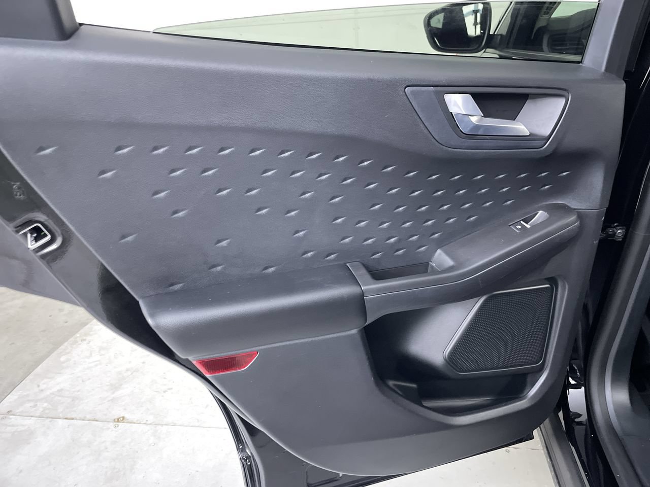 Used 2020 Ford Escape SEL AWD/4WD image 19