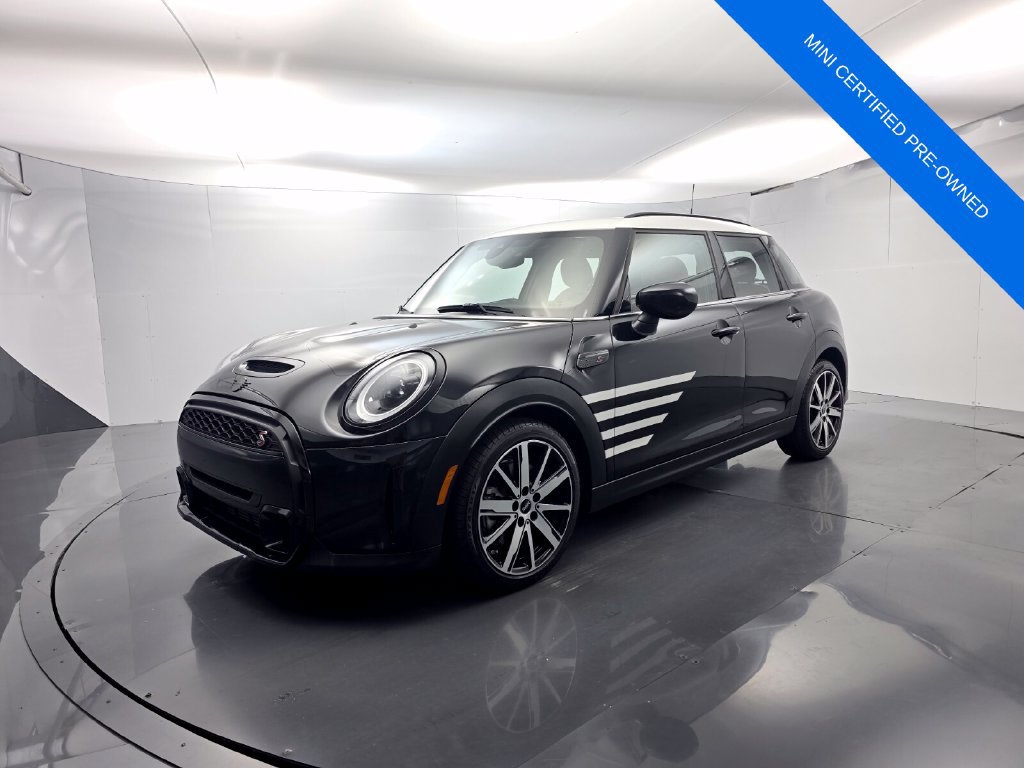 Used 2024 MINI Cooper S w/ Signature Upholstery Package FWD image 8