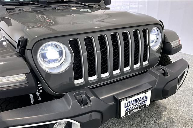 Used 2022 Jeep Gladiator Overland w/ LED Lighting Group AWD/4WD image 35