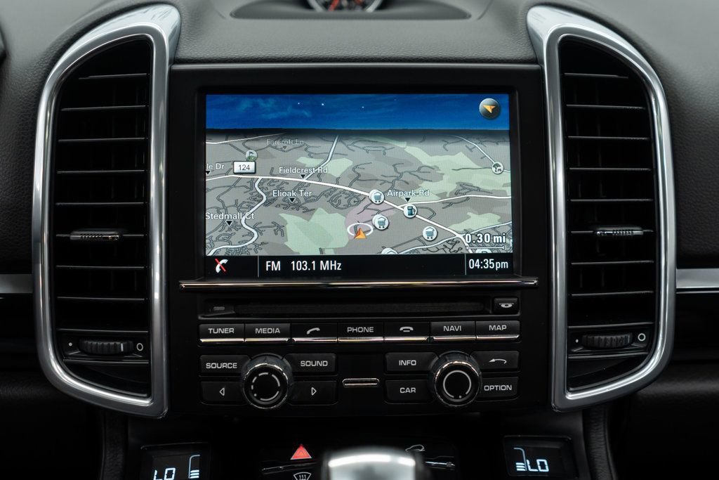 Used 2014 Porsche Cayenne S AWD/4WD image 23