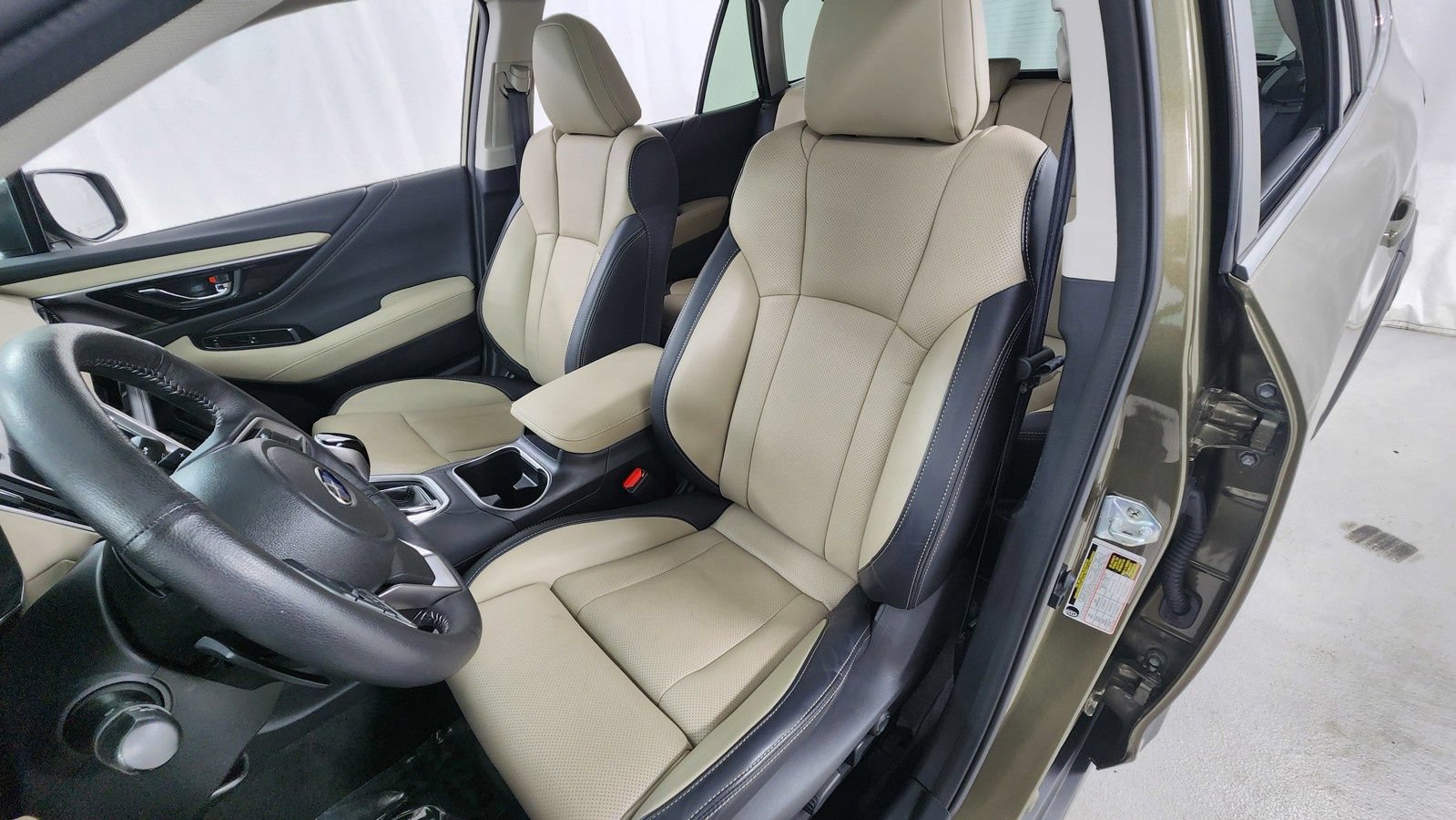 Certified 2024 Subaru Outback Limited AWD/4WD image 11