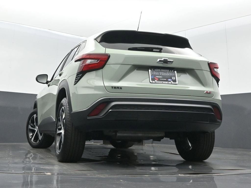 Used 2024 Chevrolet Trax RS w/ Driver Confidence Package image 30